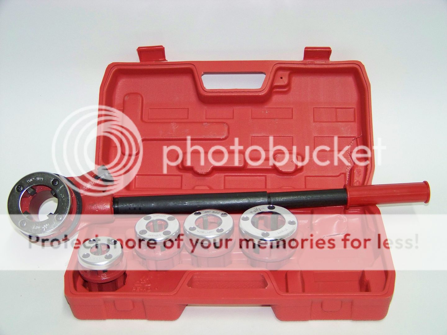 Pipe Threader With 5 Stock Dies Ratchet Handle Pluming Gas Construction